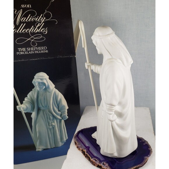 Vintage 1983 Avon Bisque Porcelain Nativity Collectable "The Shepherd " Figurine - Picture 6 of 15